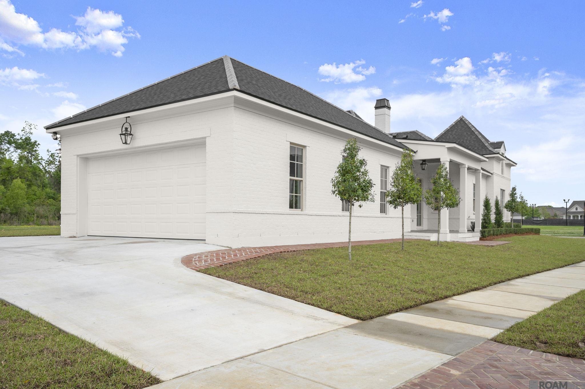 Baton Rouge, Louisiana, 70817, United States, 4 Bedrooms Bedrooms, ,3 BathroomsBathrooms,Residential,For Sale,2032762