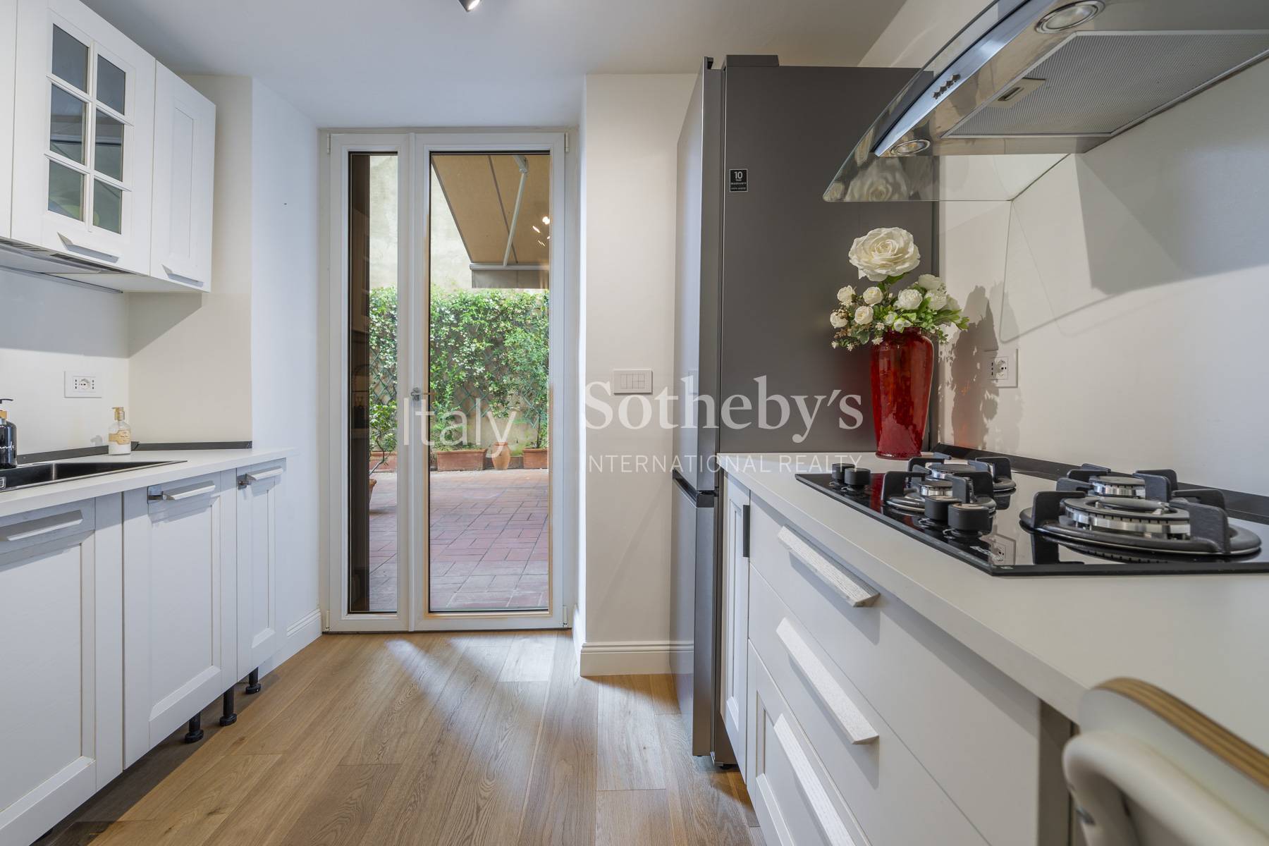  Elegant apartment with private garden - 物件實景