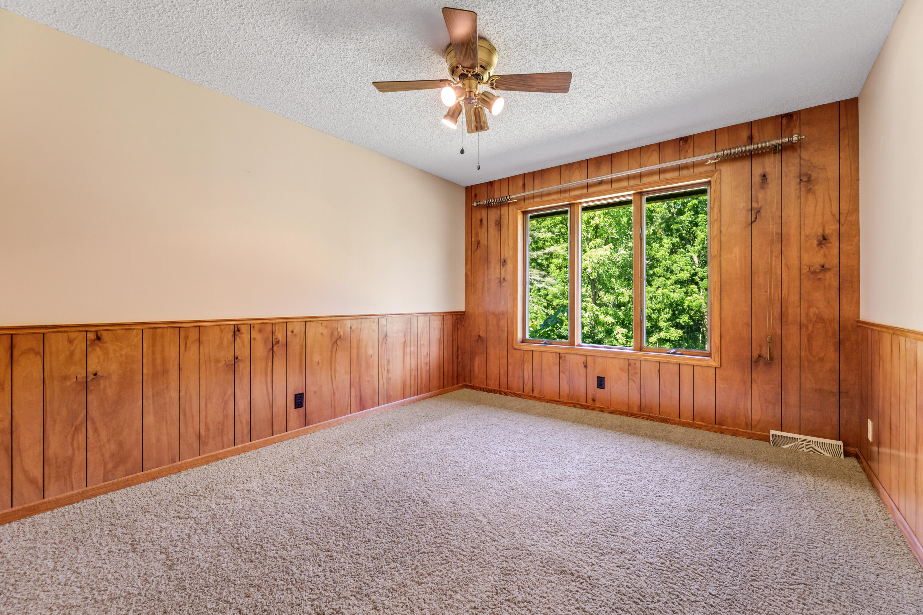 Homer, Minnesota, 55987, United States, 3 Bedrooms Bedrooms, ,3 BathroomsBathrooms,Residential,For Sale,1906704