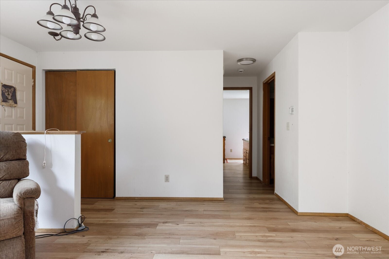 Oak Harbor, Washington, 98277, United States, 3 Bedrooms Bedrooms, ,1 BathroomBathrooms,Residential,For Sale,1995745