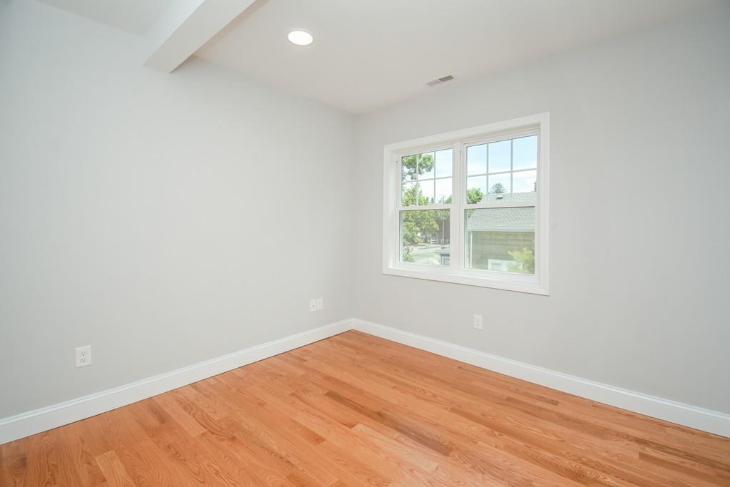 Saugus, Massachusetts, 01906, United States, 4 Bedrooms Bedrooms, ,3 BathroomsBathrooms,Residential,For Sale,1937803