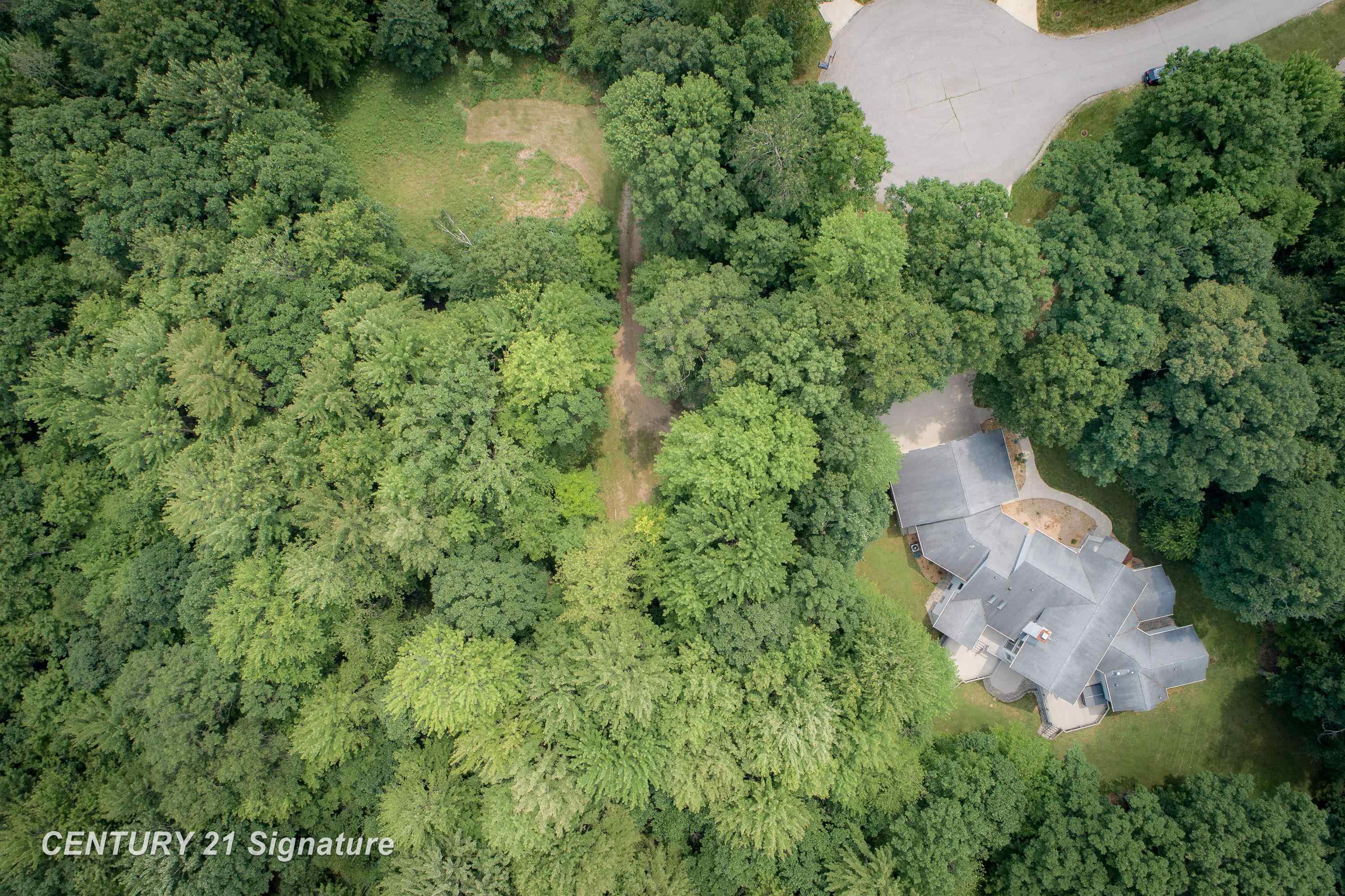 Midland, Michigan, 48642, United States, 4 Bedrooms Bedrooms, ,5 BathroomsBathrooms,Residential,For Sale,1979338