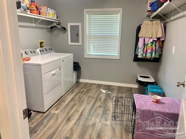 Pensacola, Florida, 32526, United States, 4 Bedrooms Bedrooms, ,3 BathroomsBathrooms,Residential,For Sale,1940063