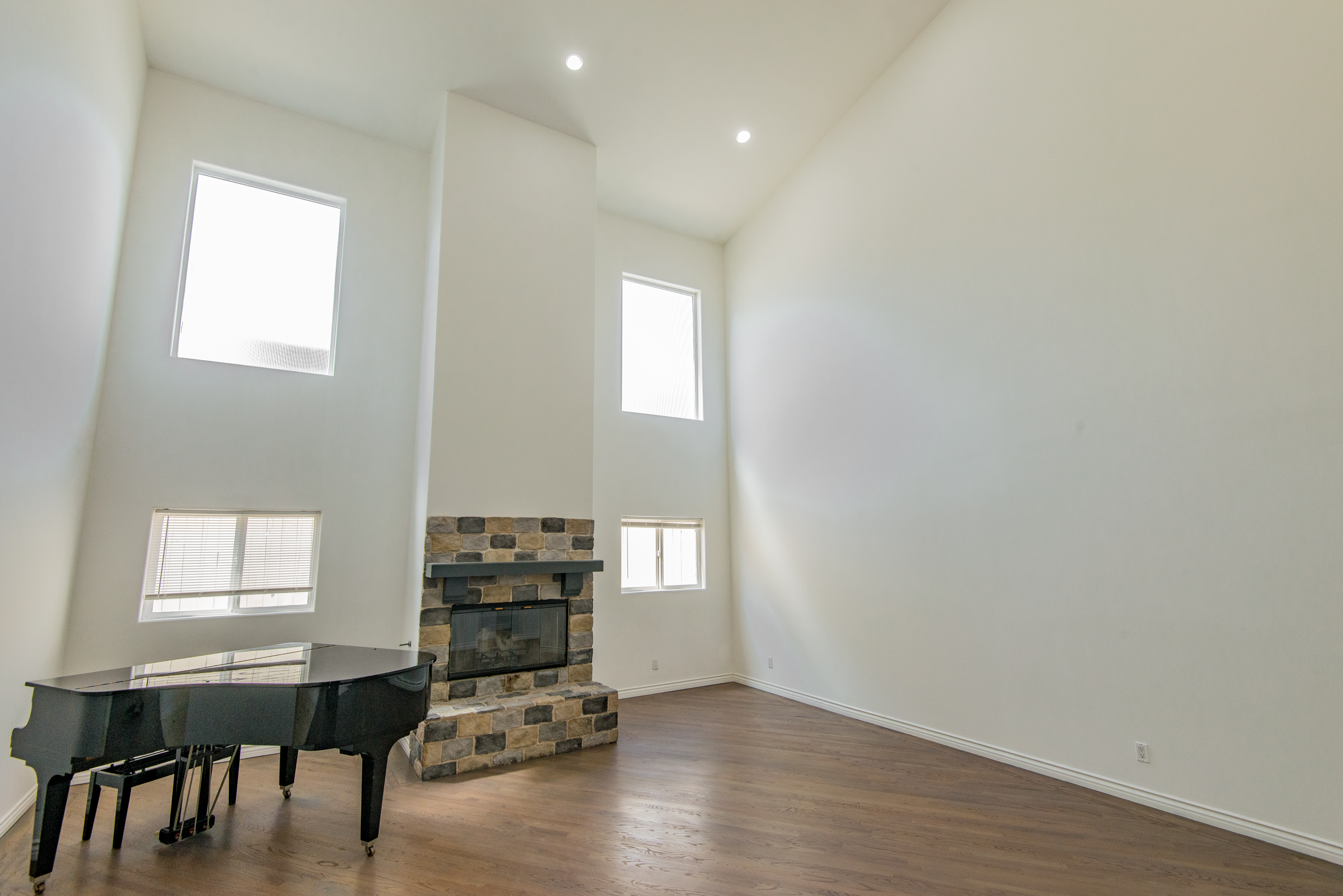  4343 Shadyglade Avenue - 物件實景
