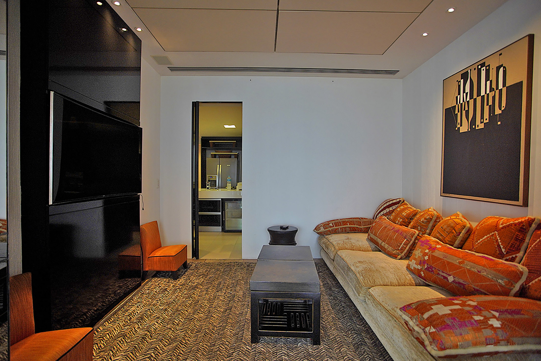  Oceanfront duplex penthouse with panoramic views and refined interiors - 物件實景