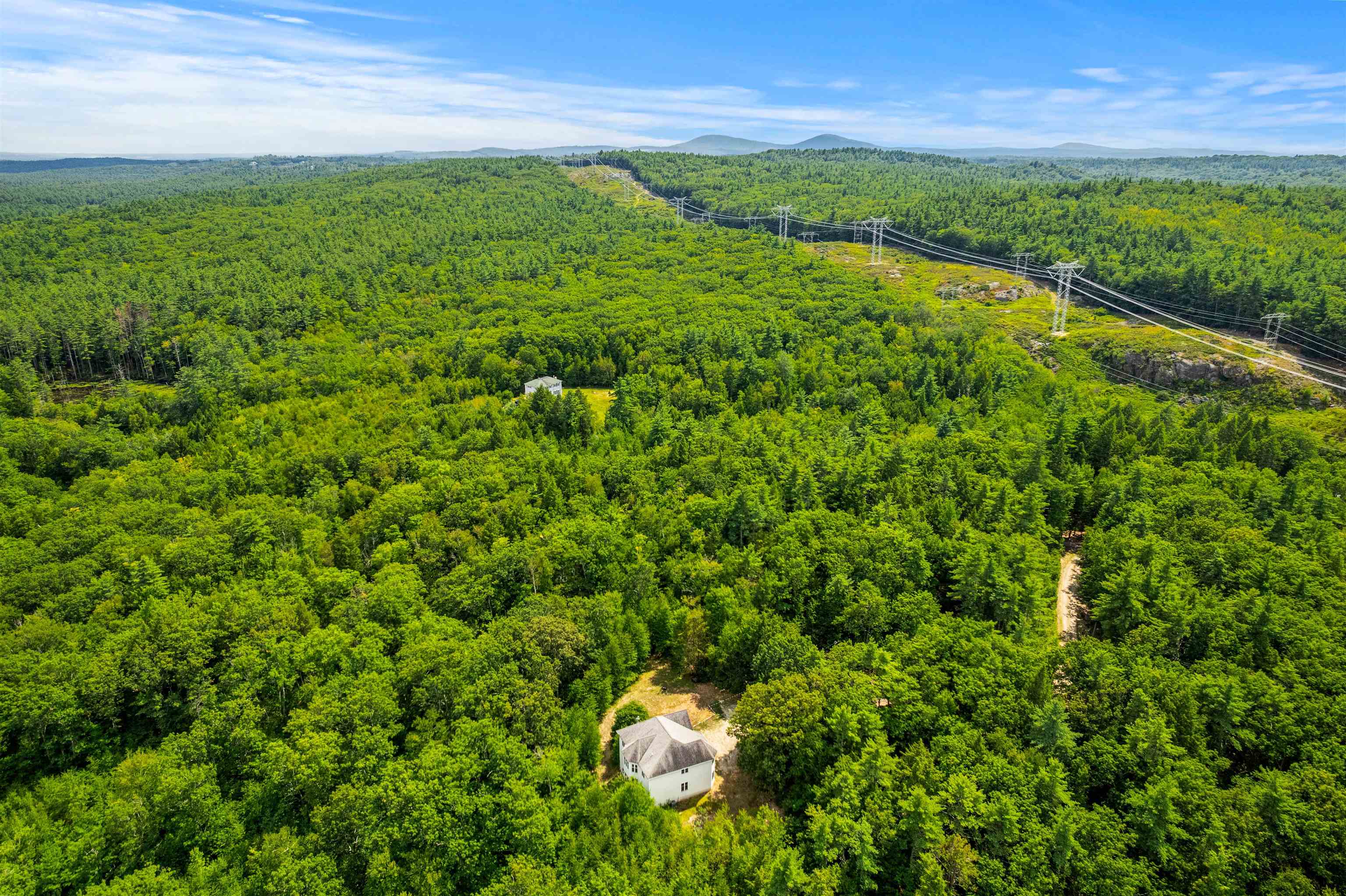 Dunbarton, New Hampshire, 03046, United States, 4 Bedrooms Bedrooms, ,3 BathroomsBathrooms,Residential,For Sale,1916855