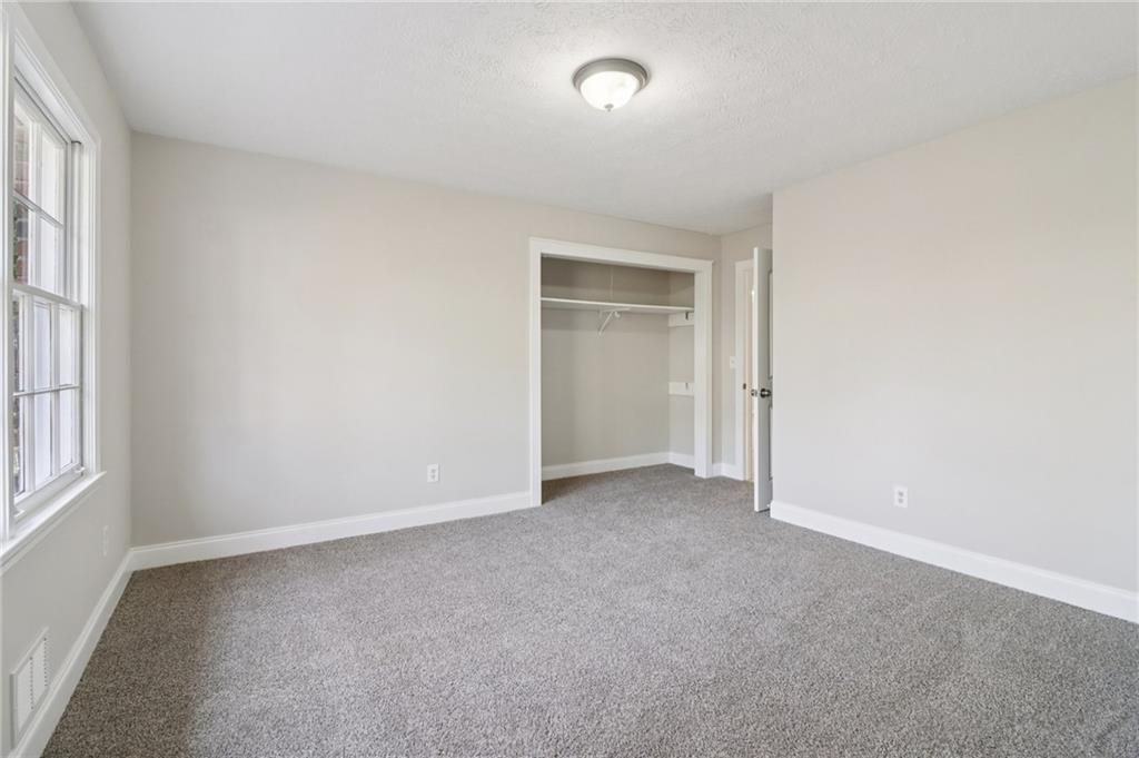Smyrna, Georgia, 30082, United States, 6 Bedrooms Bedrooms, ,3 BathroomsBathrooms,Residential,For Sale,2002854