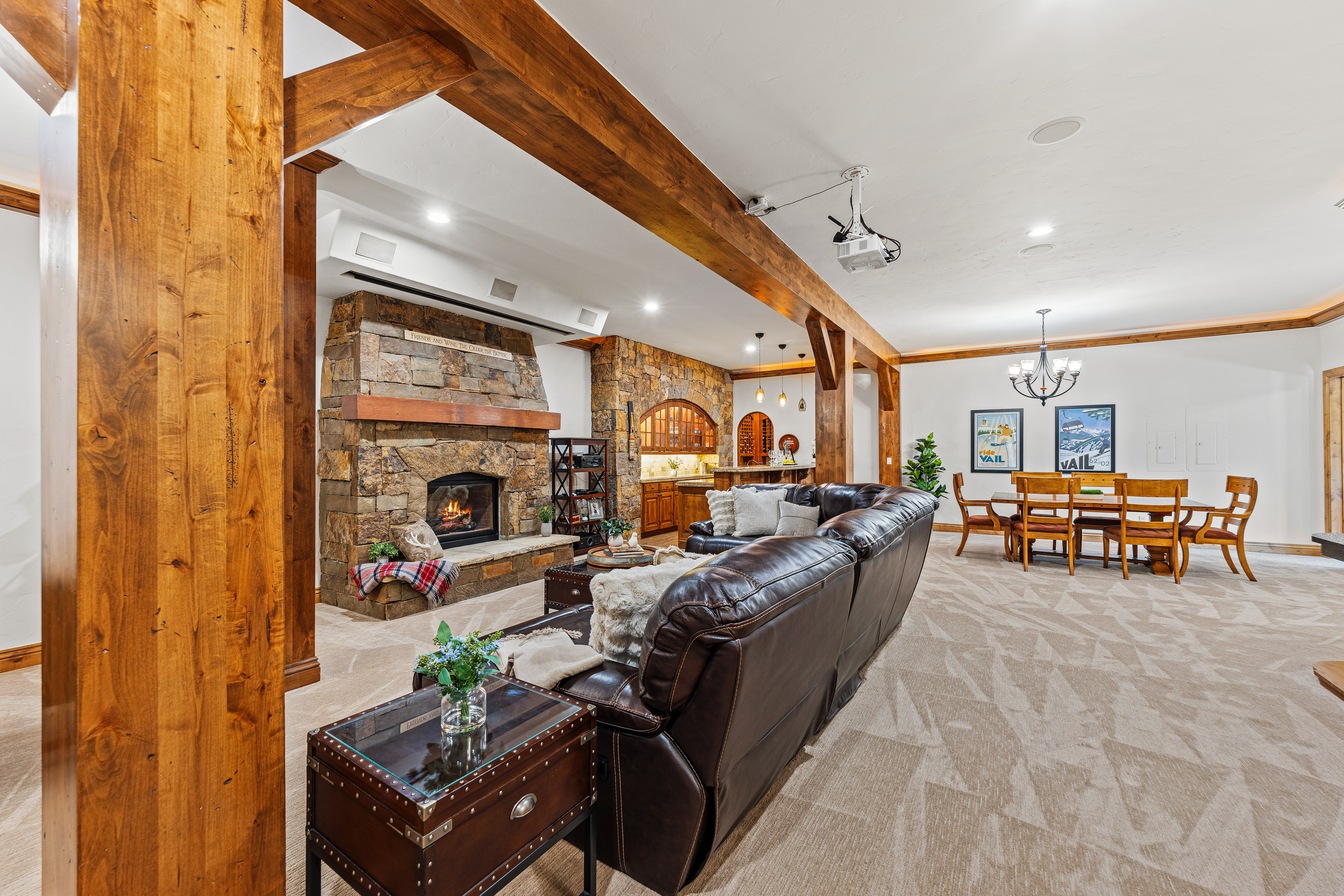  Exceptional Mountain Estate Offering Breathtaking Views - 物件實景