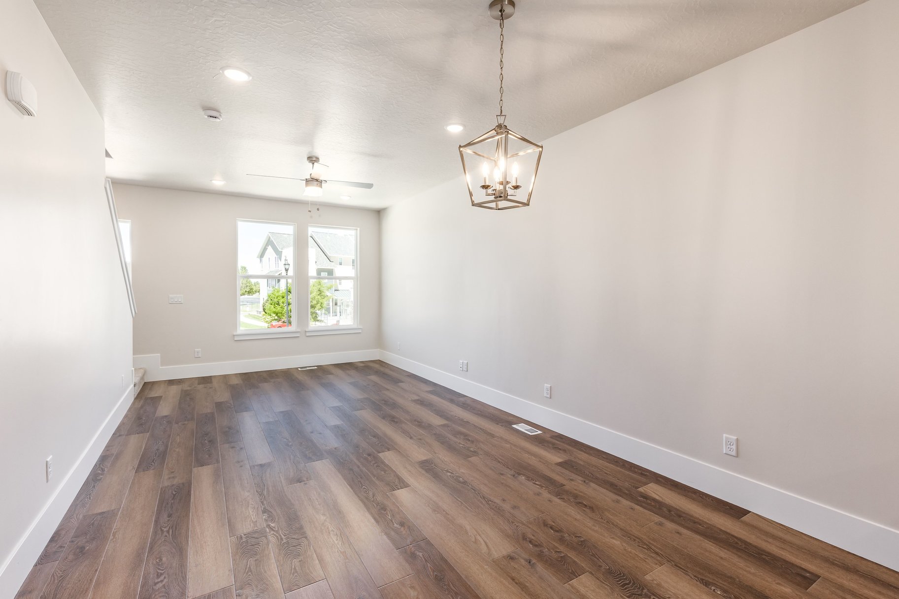  Beautiful Three-Bedroom Townhome at The Ridge at Spanish Fork - 物件實景