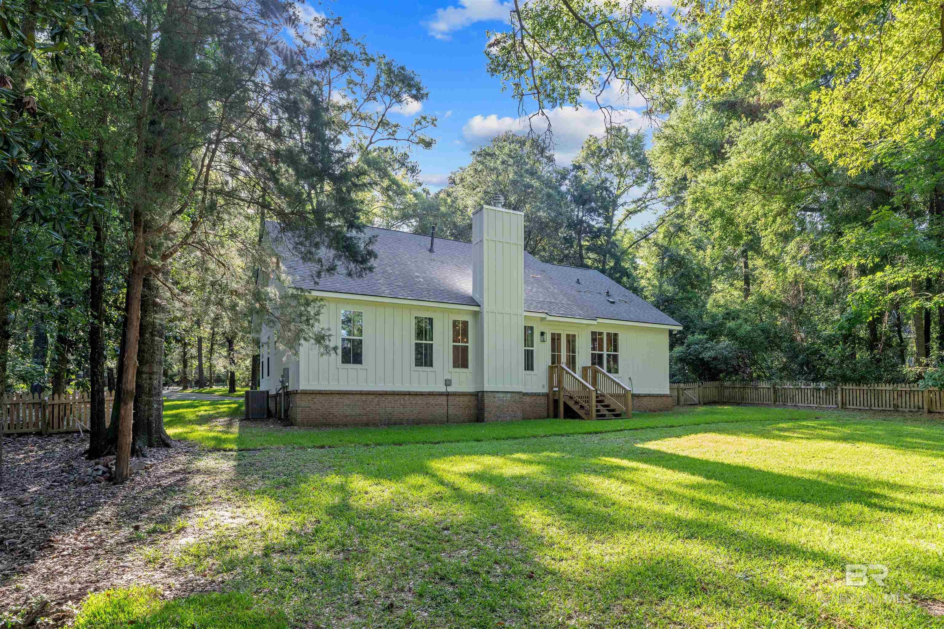 Fairhope, Alabama, 36532, United States, 3 Bedrooms Bedrooms, ,2 BathroomsBathrooms,Residential,For Sale,1895603