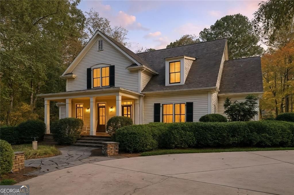 Kennesaw, Georgia, 30152, United States, 5 Bedrooms Bedrooms, ,3 BathroomsBathrooms,Residential,For Sale,1988783