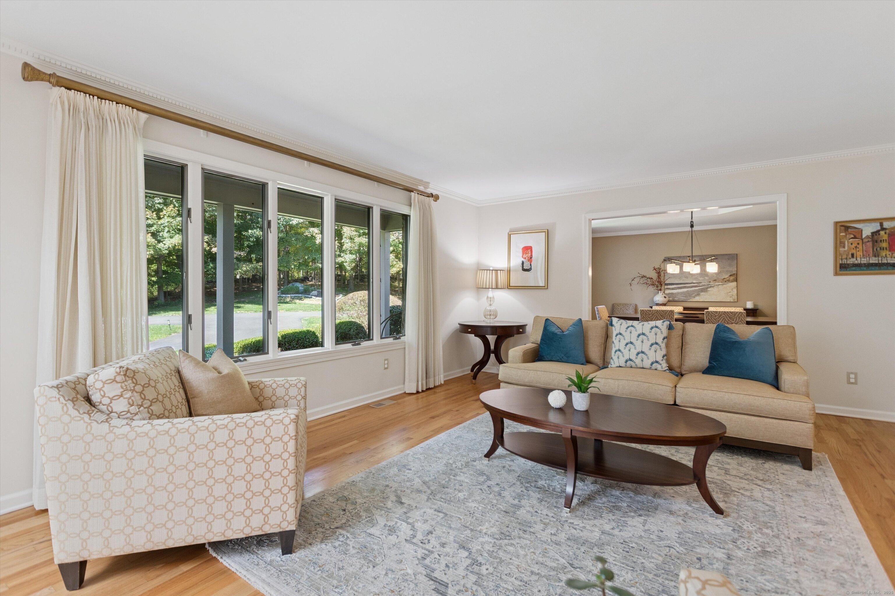 Stamford, Connecticut, 06903, United States, 5 Bedrooms Bedrooms, ,5 BathroomsBathrooms,Residential,For Sale,1976507