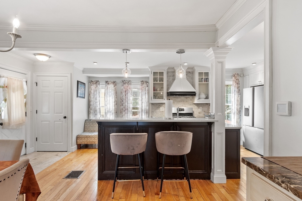 Brockton, Massachusetts, 02301, United States, 3 Bedrooms Bedrooms, ,2 BathroomsBathrooms,Residential,For Sale,1938670