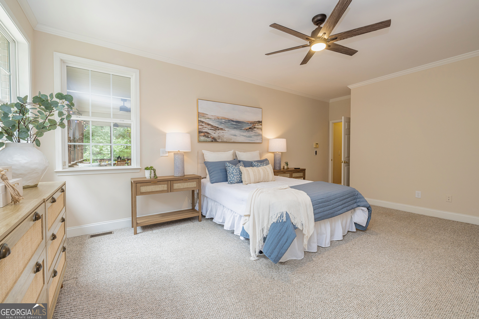 Newnan, Georgia, 30263, United States, 4 Bedrooms Bedrooms, ,5 BathroomsBathrooms,Residential,For Sale,1932602