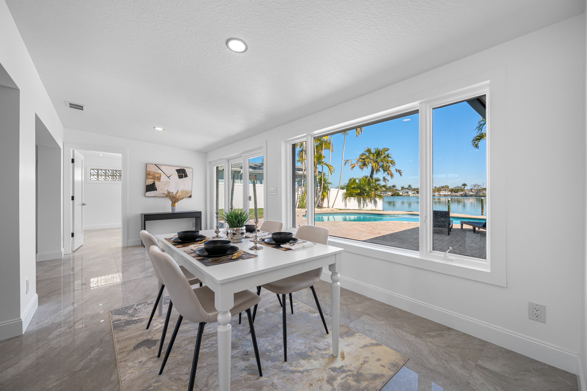 St Petersburg, Florida, 33707, United States, 3 Bedrooms Bedrooms, ,3 BathroomsBathrooms,Residential,For Sale,2017705