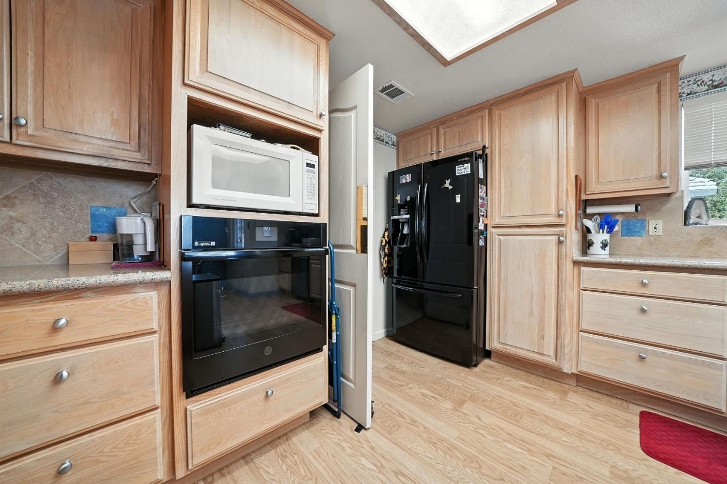 Wallace, California, 95254, United States, 4 Bedrooms Bedrooms, ,3 BathroomsBathrooms,Residential,For Sale,1976011