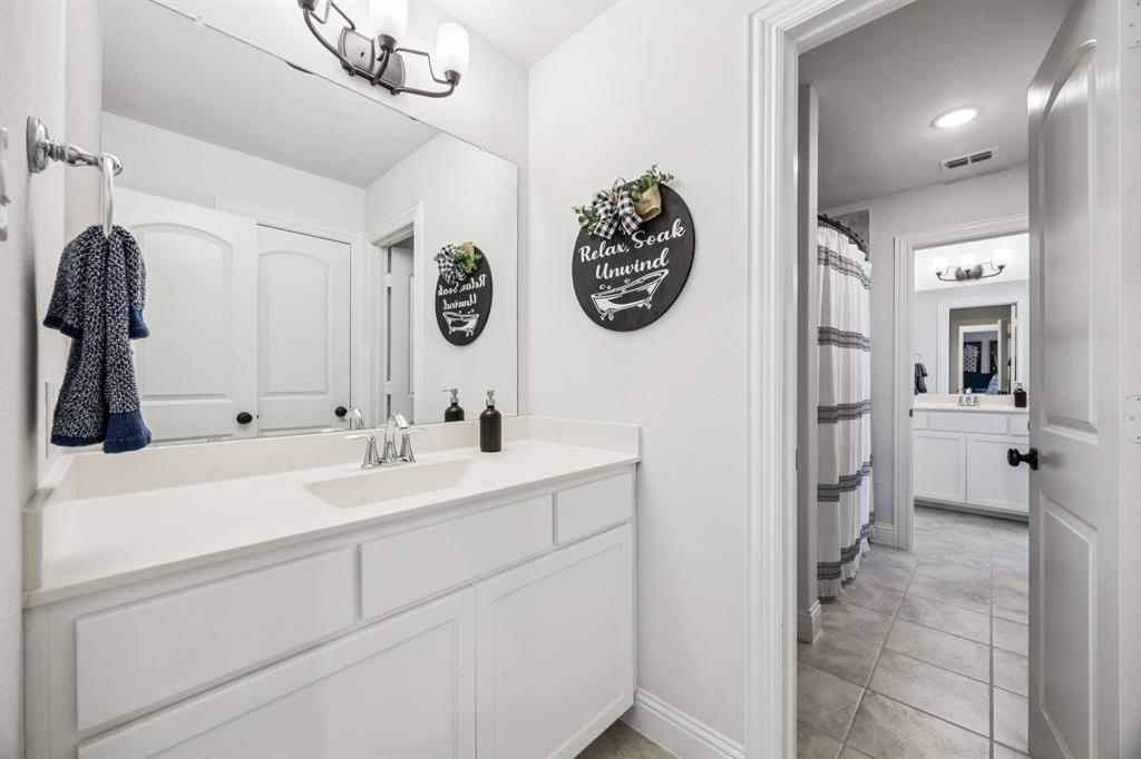 Rockwall, Texas, 75087, United States, 4 Bedrooms Bedrooms, ,4 BathroomsBathrooms,Residential,For Sale,1901224