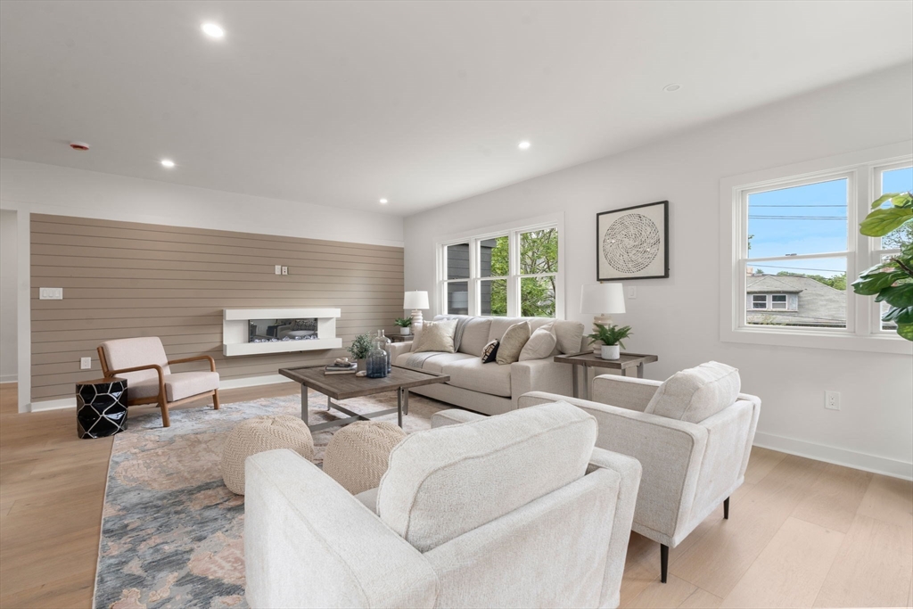 Brookline, Massachusetts, 02445, United States, 5 Bedrooms Bedrooms, ,5 BathroomsBathrooms,Residential,For Sale,1940156