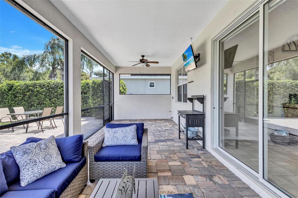 Bradenton, Florida, 34212, United States, 2 Bedrooms Bedrooms, ,2 BathroomsBathrooms,Residential,For Sale,1891618