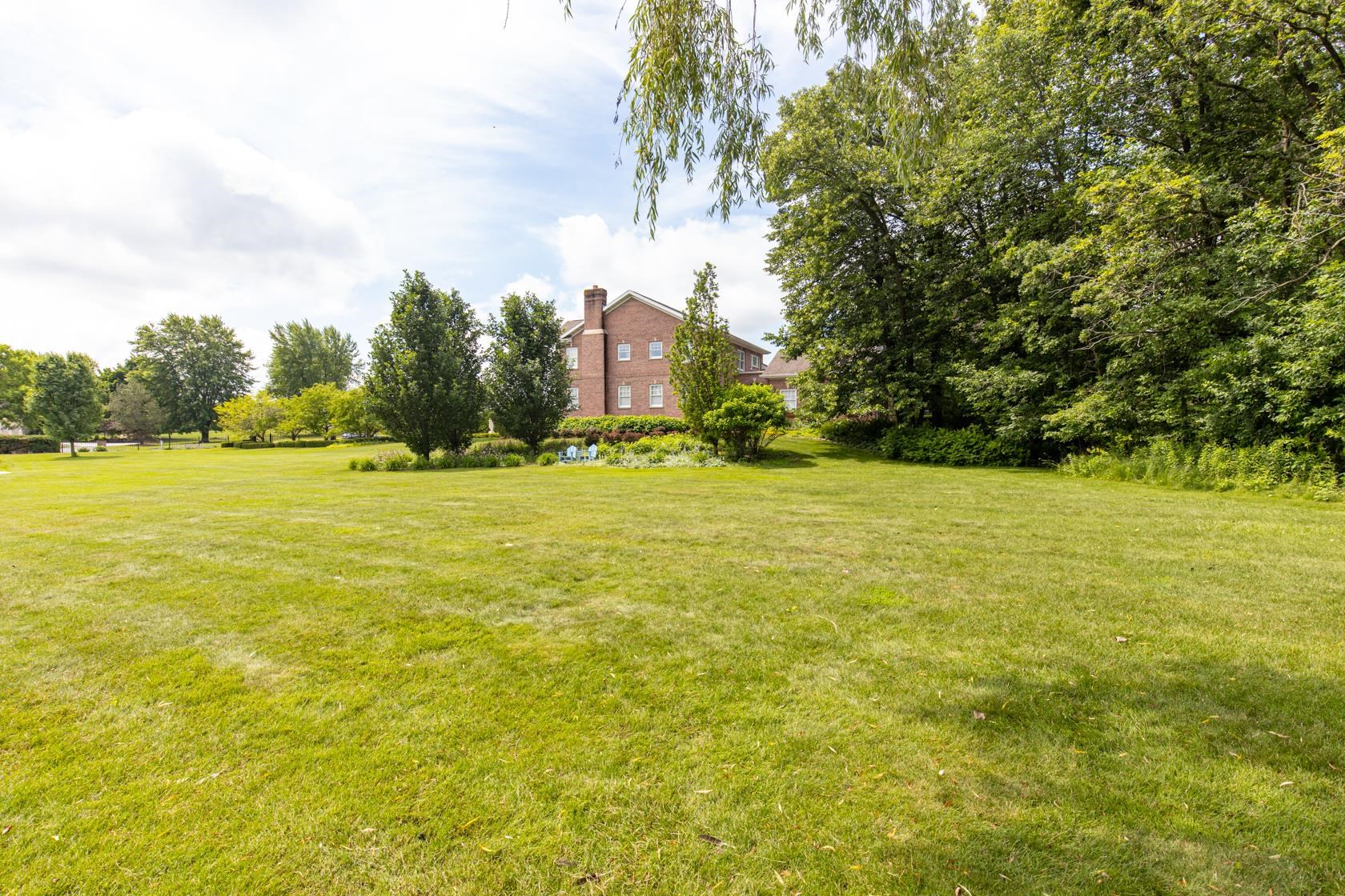 Hortonville, Wisconsin, 54944, United States, 4 Bedrooms Bedrooms, ,6 BathroomsBathrooms,Residential,For Sale,1983735