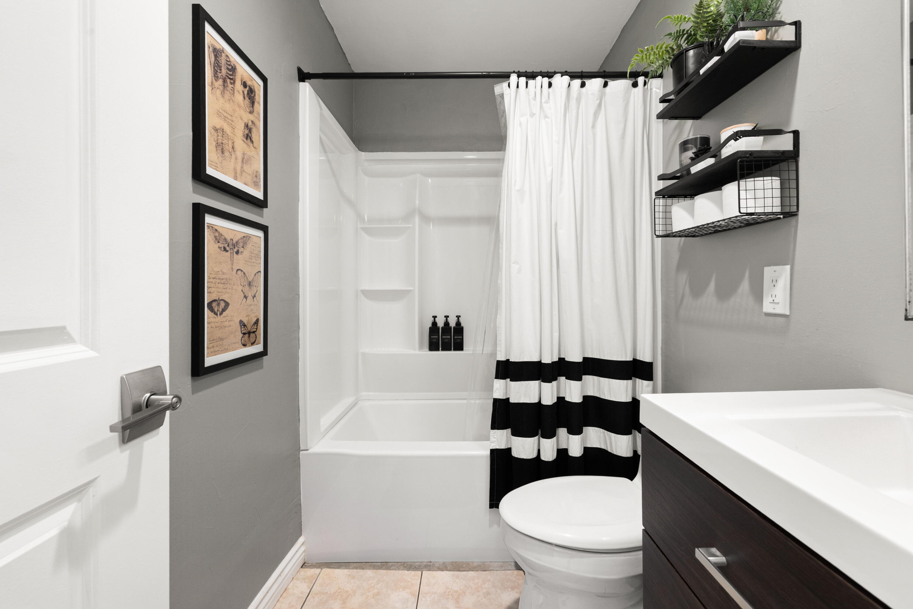 Palm Desert, California, 92211, United States, 3 Bedrooms Bedrooms, ,2 BathroomsBathrooms,Residential,For Sale,1972481