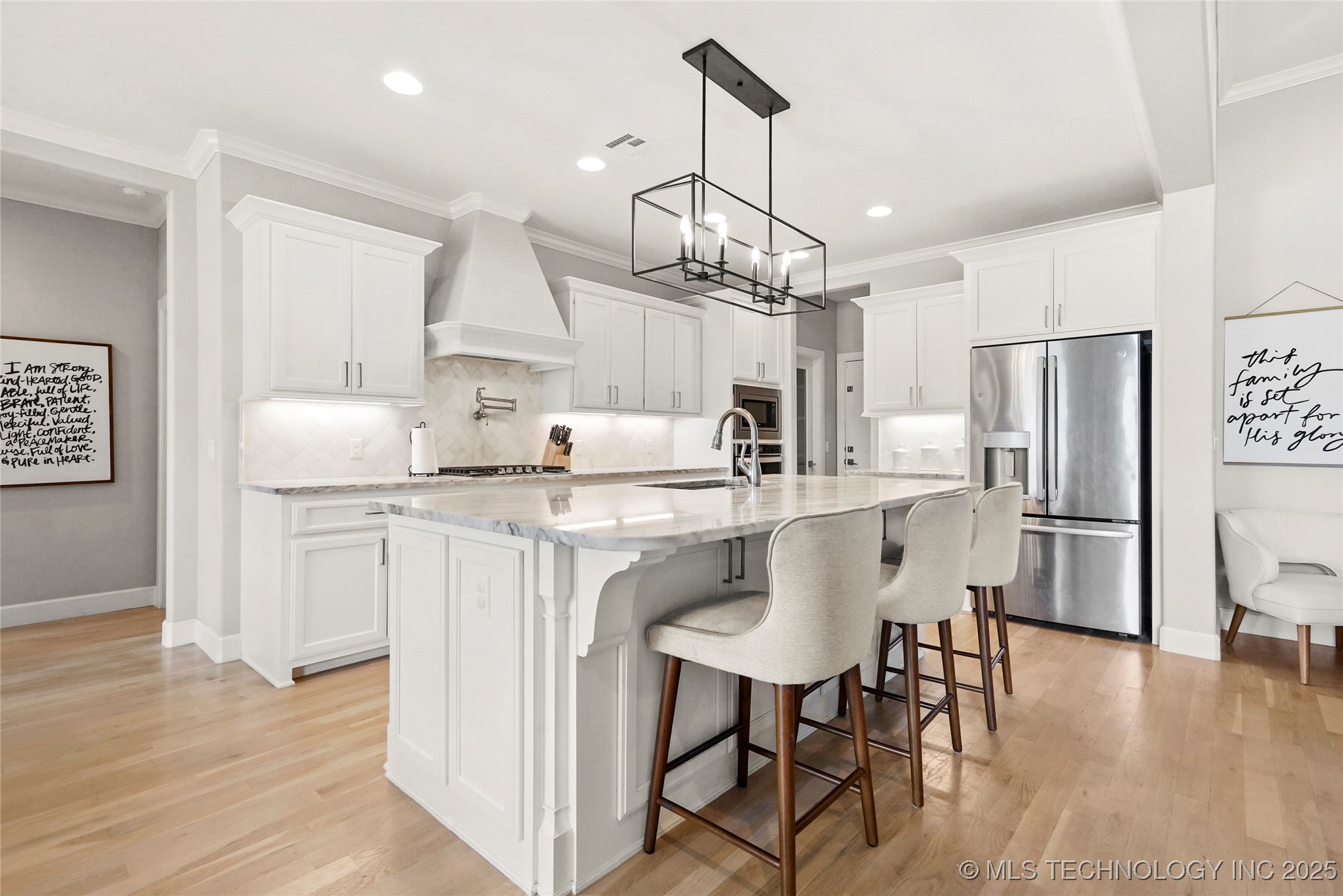 Bixby, Oklahoma, 74008, United States, 5 Bedrooms Bedrooms, ,4 BathroomsBathrooms,Residential,For Sale,1817544