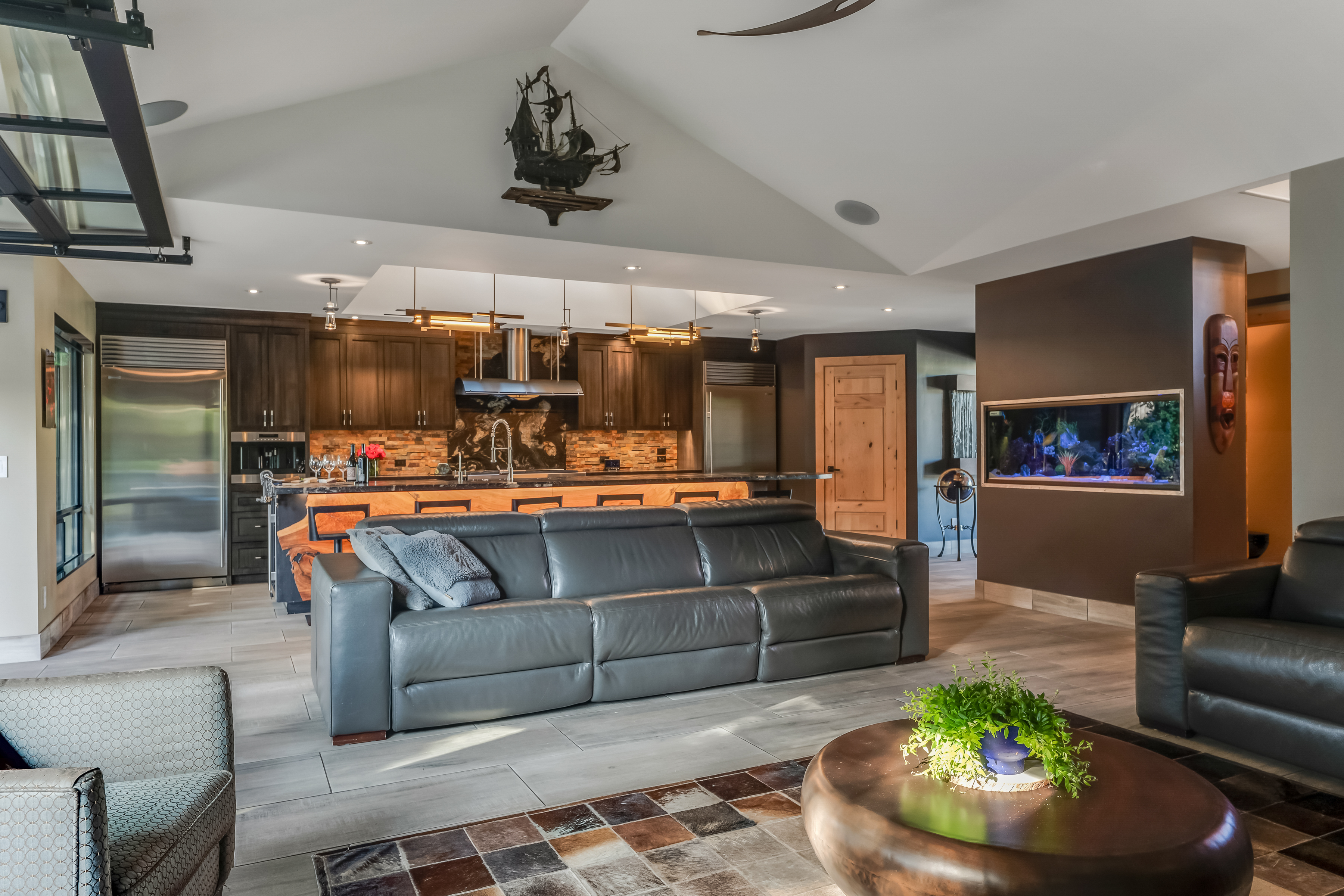  1515 San Ramon Way, Santa Rosa, CA 95409 - 物件實景