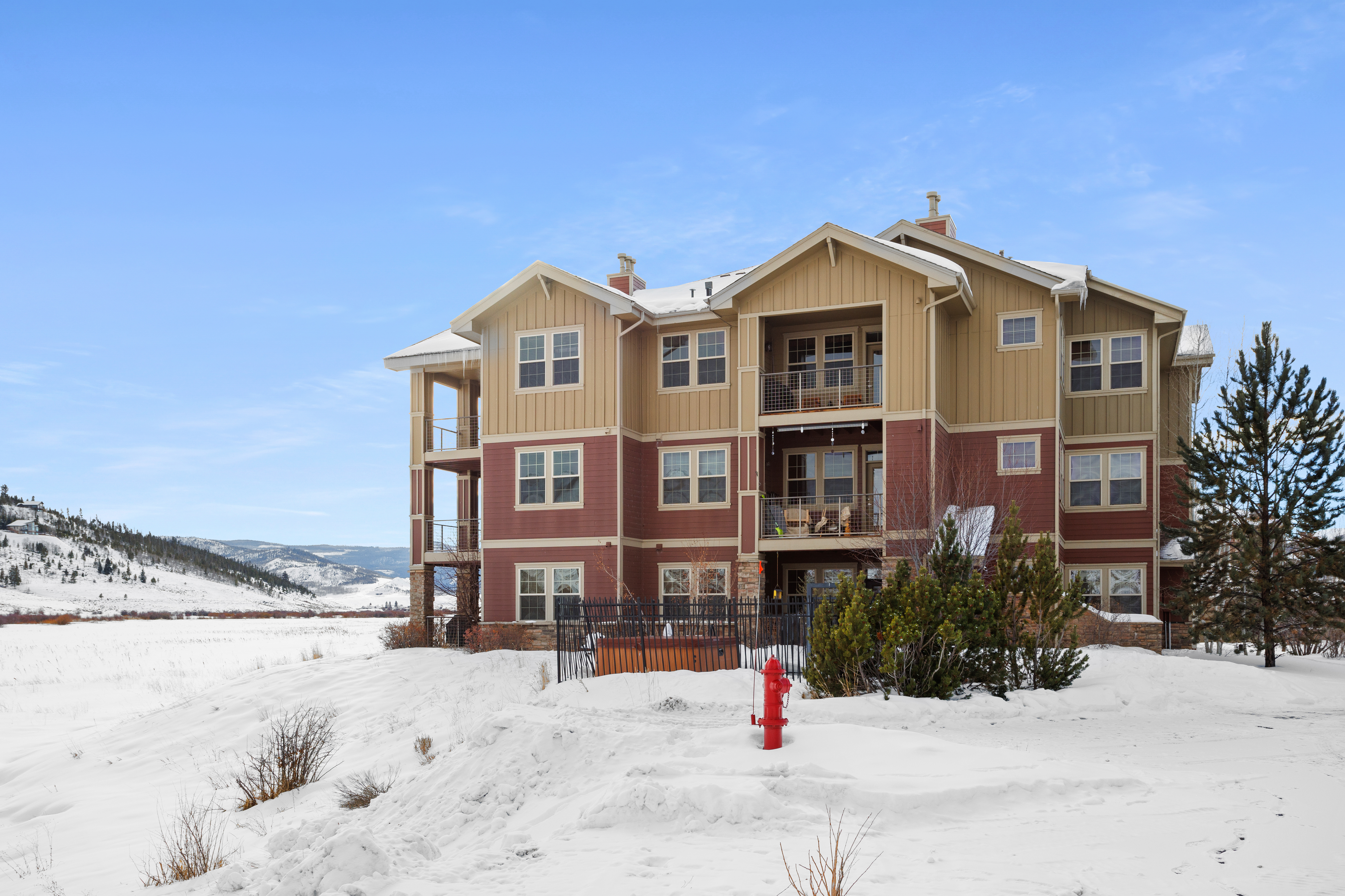  Desirable Top Floor Mountain Getaway In Aspen Meadows - 物件實景