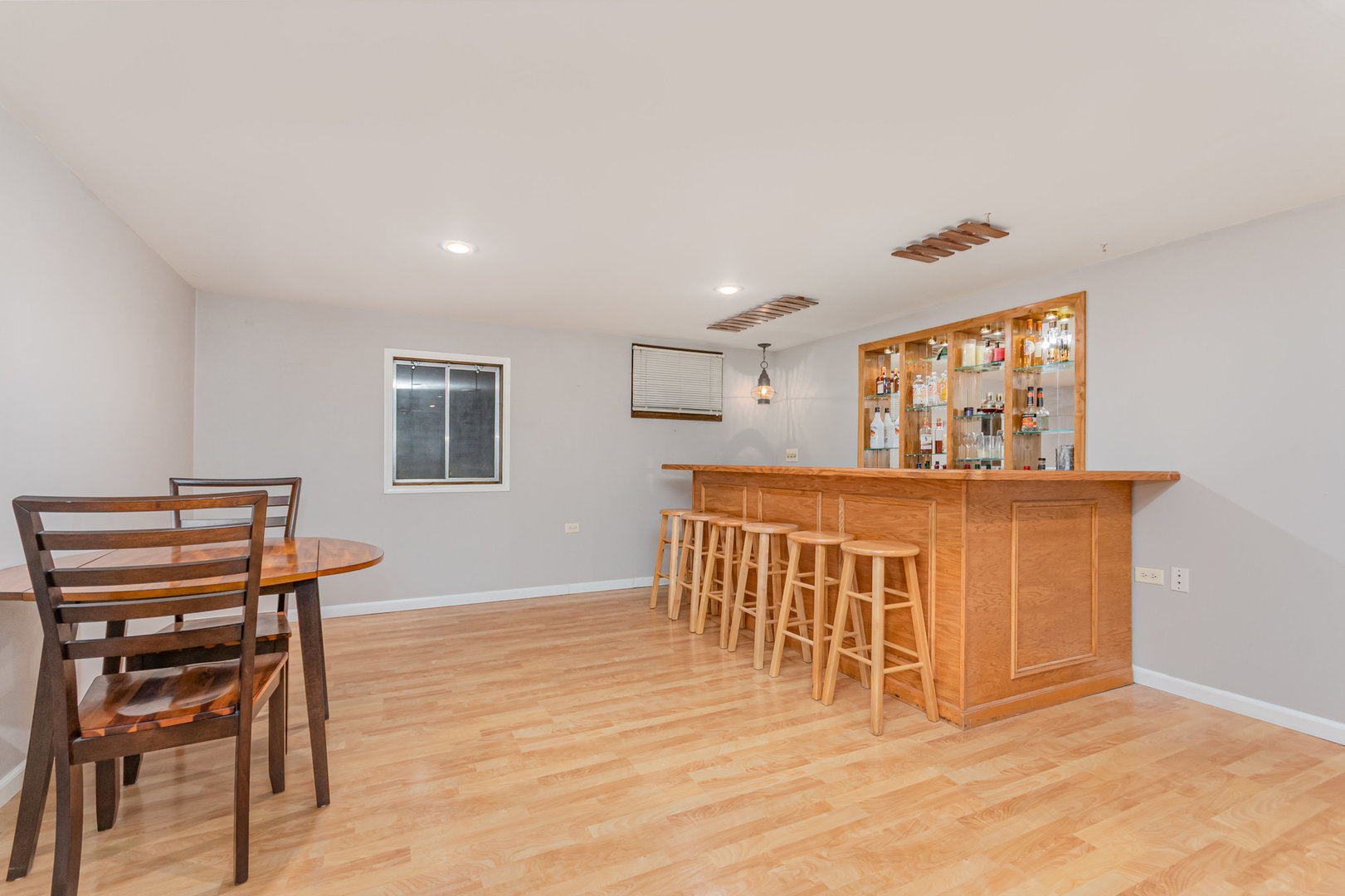 Naperville, Illinois, 60563, United States, 4 Bedrooms Bedrooms, ,3 BathroomsBathrooms,Residential,For Sale,1996780