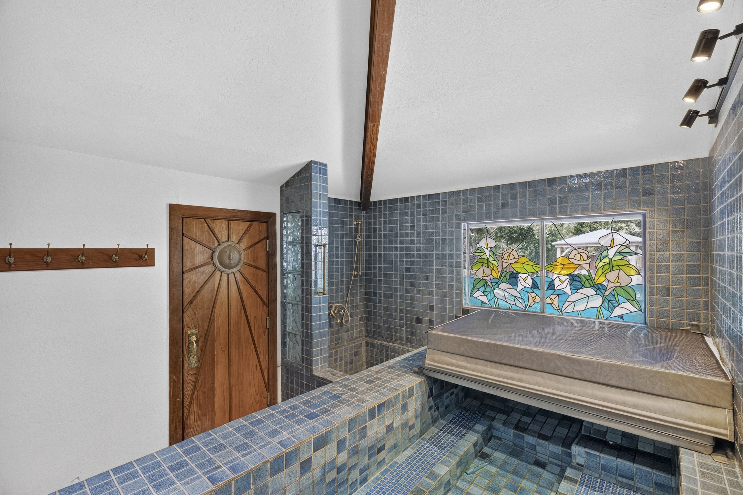  3999 Cherryvale Avenue, Soquel - 物件實景
