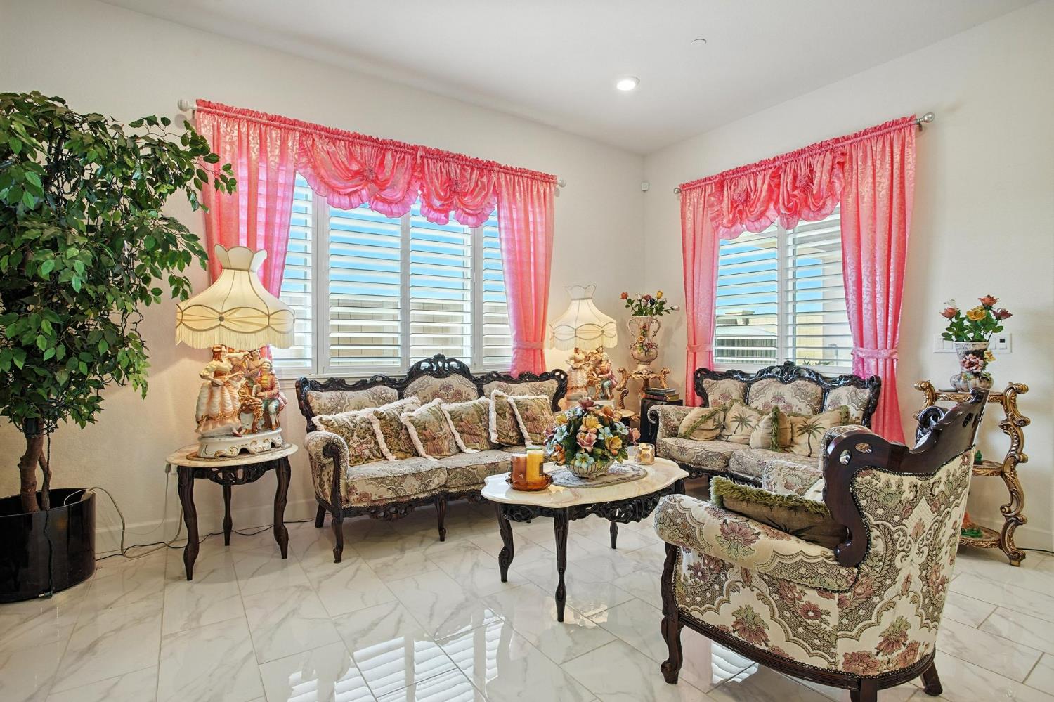 Sacramento, California, 95835, United States, 3 Bedrooms Bedrooms, ,2 BathroomsBathrooms,Residential,For Sale,1972614