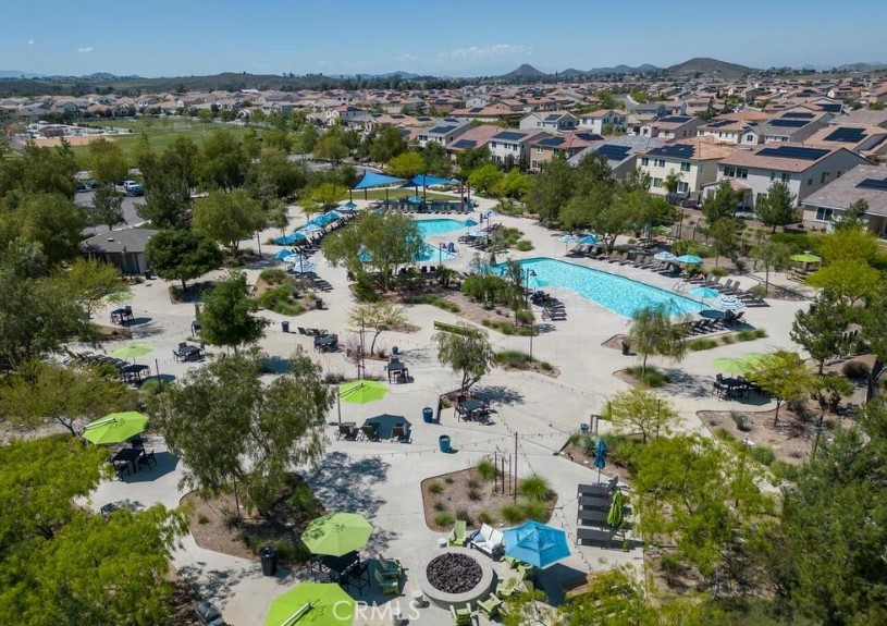 Murrieta, California, 92563, United States, 4 Bedrooms Bedrooms, ,2 BathroomsBathrooms,Residential,For Sale,2002097