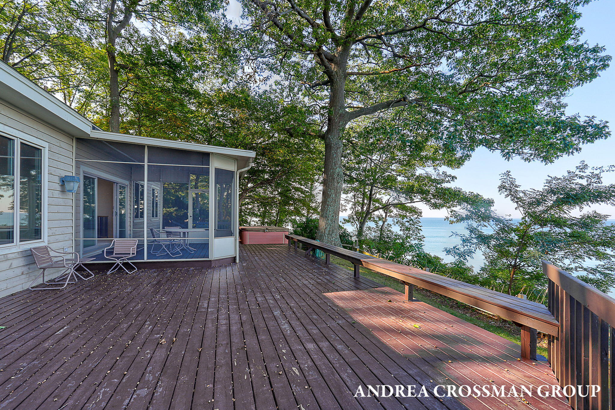 Fennville, Michigan, 49408, United States, 4 Bedrooms Bedrooms, ,3 BathroomsBathrooms,Residential,For Sale,1950968