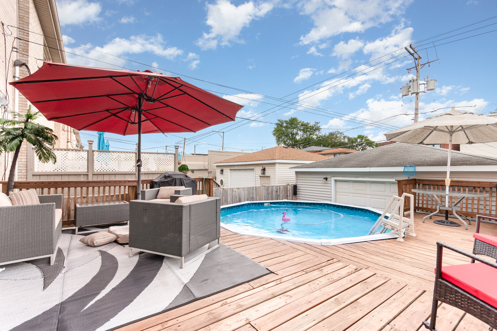 Chicago, Illinois, 60609, United States, 3 Bedrooms Bedrooms, ,3 BathroomsBathrooms,Residential,For Sale,1941639