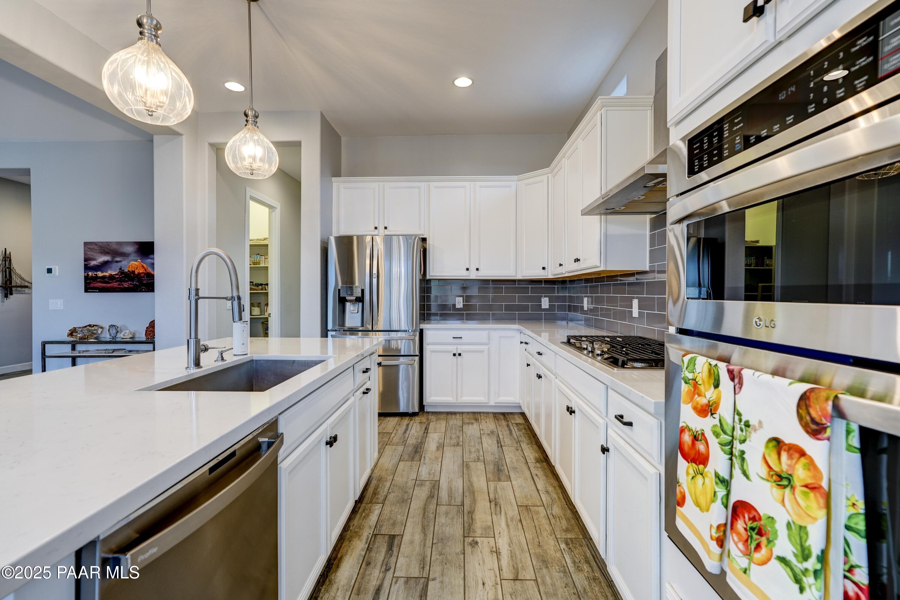 Prescott, Arizona, 86301, United States, 3 Bedrooms Bedrooms, ,3 BathroomsBathrooms,Residential,For Sale,1960524