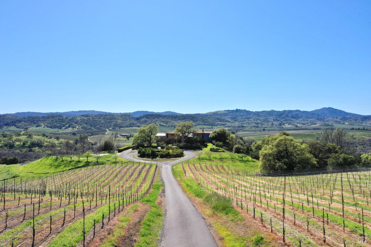 Cloverdale, California, 95425, United States, 5 Bedrooms Bedrooms, ,5 BathroomsBathrooms,Residential,For Sale,1759747