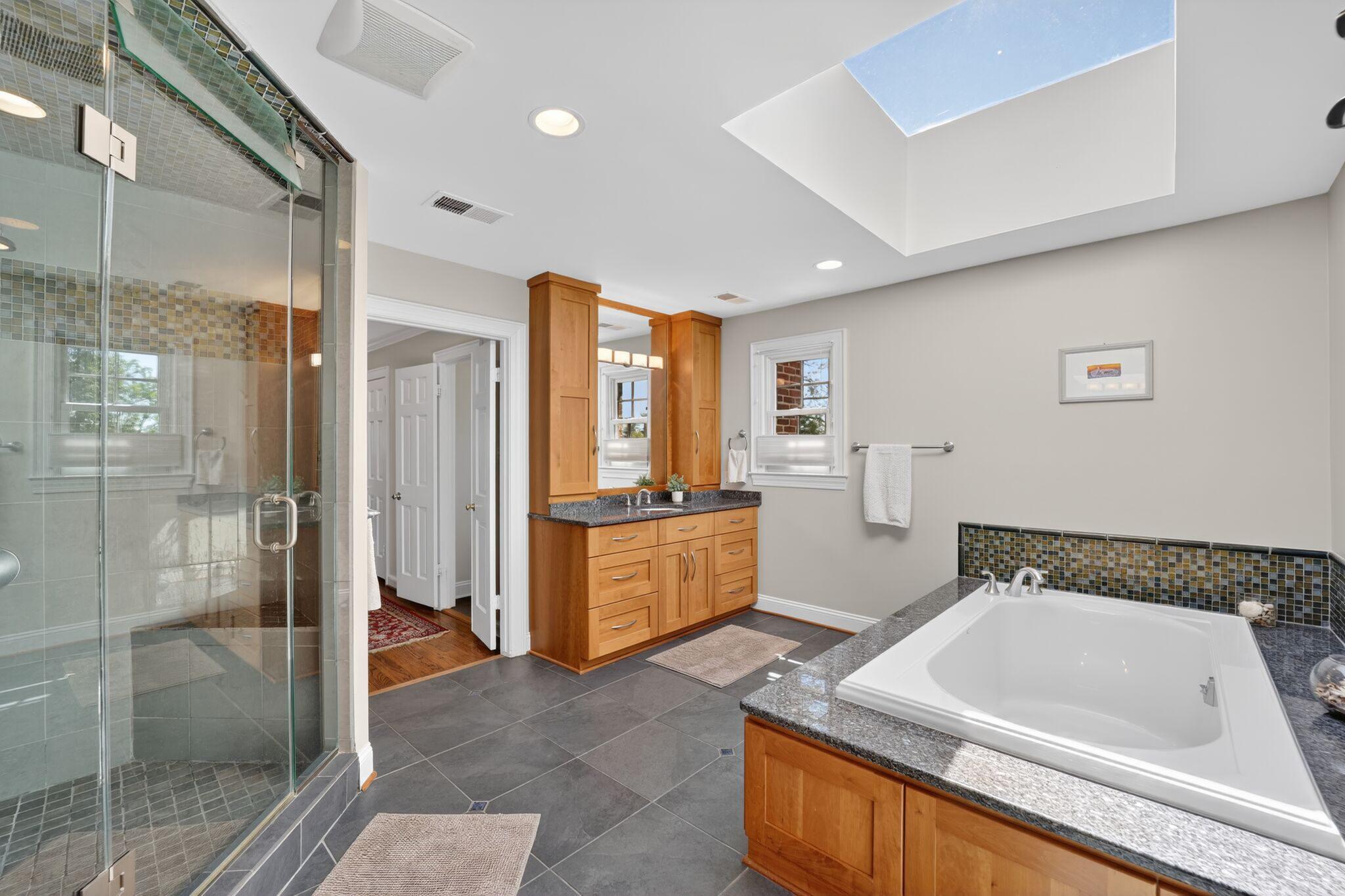  5115 Cape Cod Court, Bethesda, MD, 20816 - 物件實景
