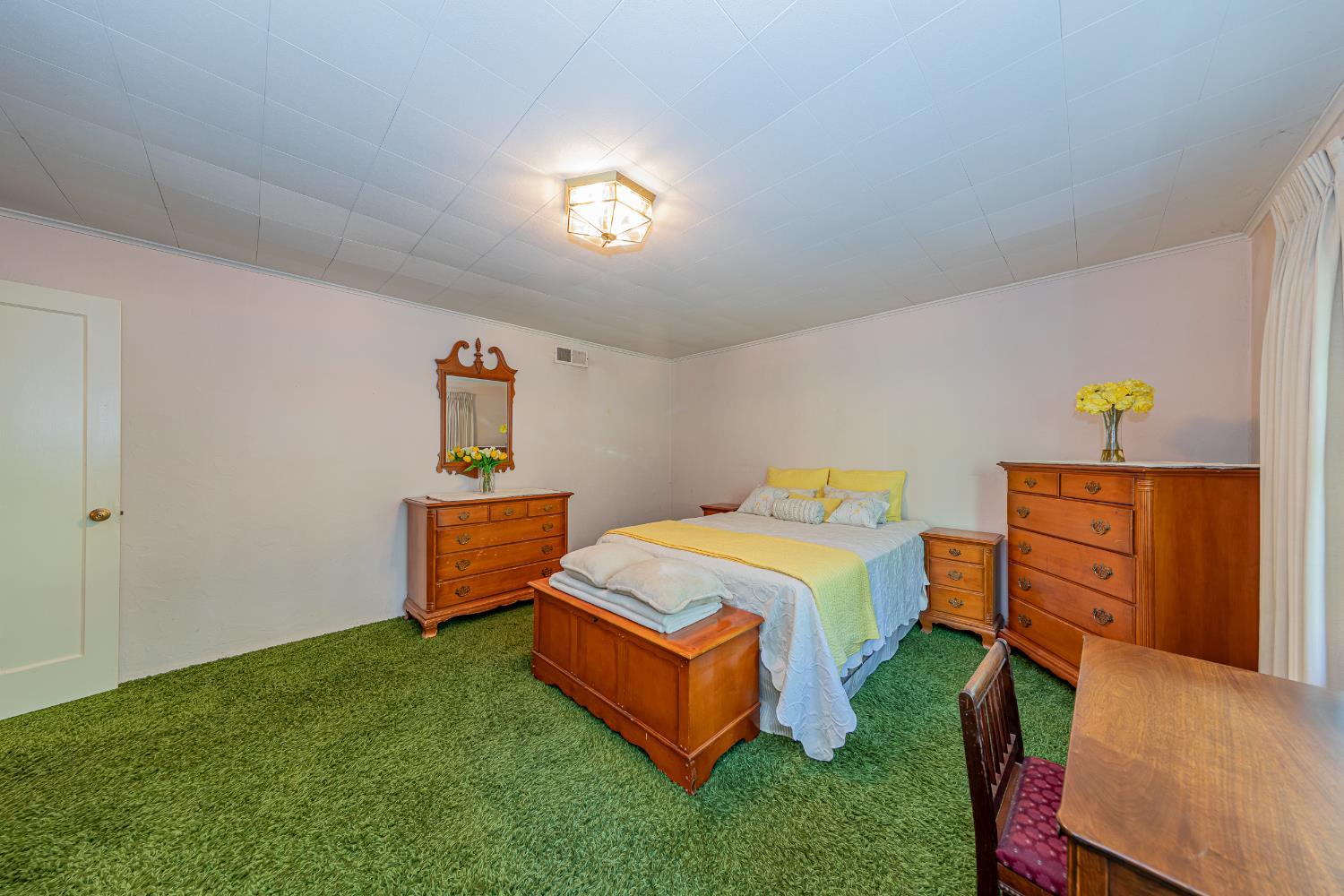 Fish Camp, California, 93623, United States, 5 Bedrooms Bedrooms, ,2 BathroomsBathrooms,Residential,For Sale,1869903