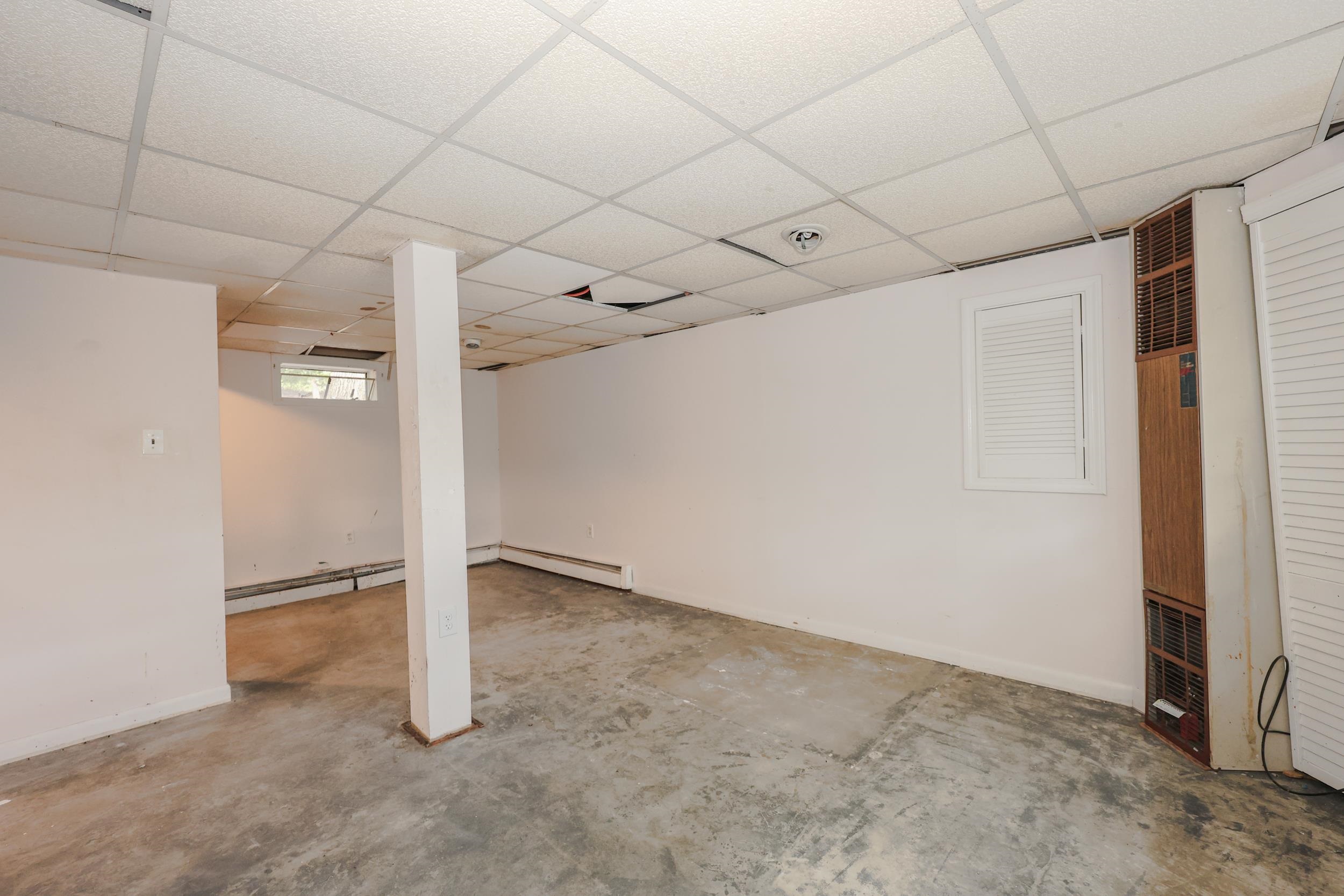 Nashua, New Hampshire, 03061, United States, 3 Bedrooms Bedrooms, ,1 BathroomBathrooms,Residential,For Sale,1942147