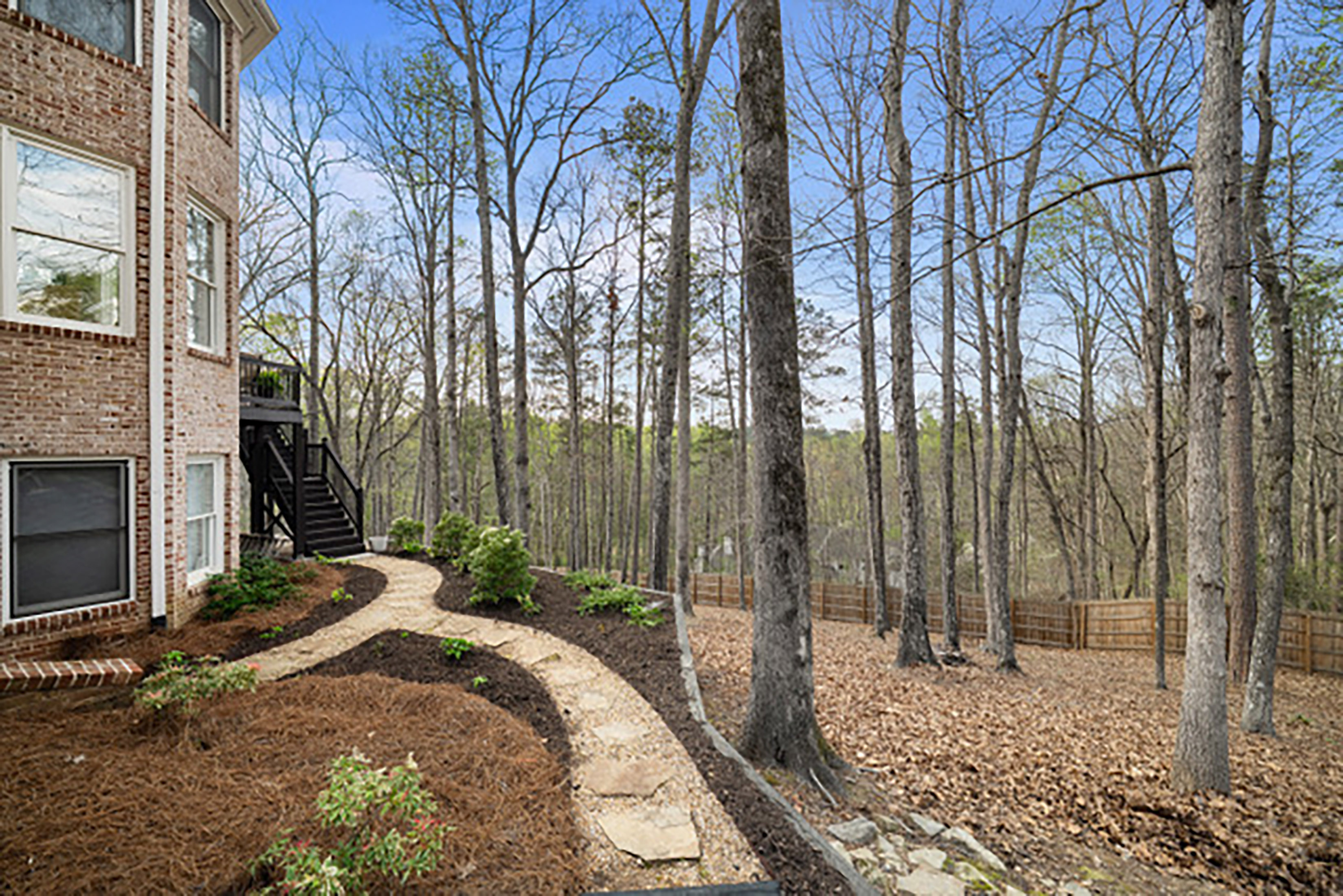  Meticulously Updated Milton Home - 物件實景