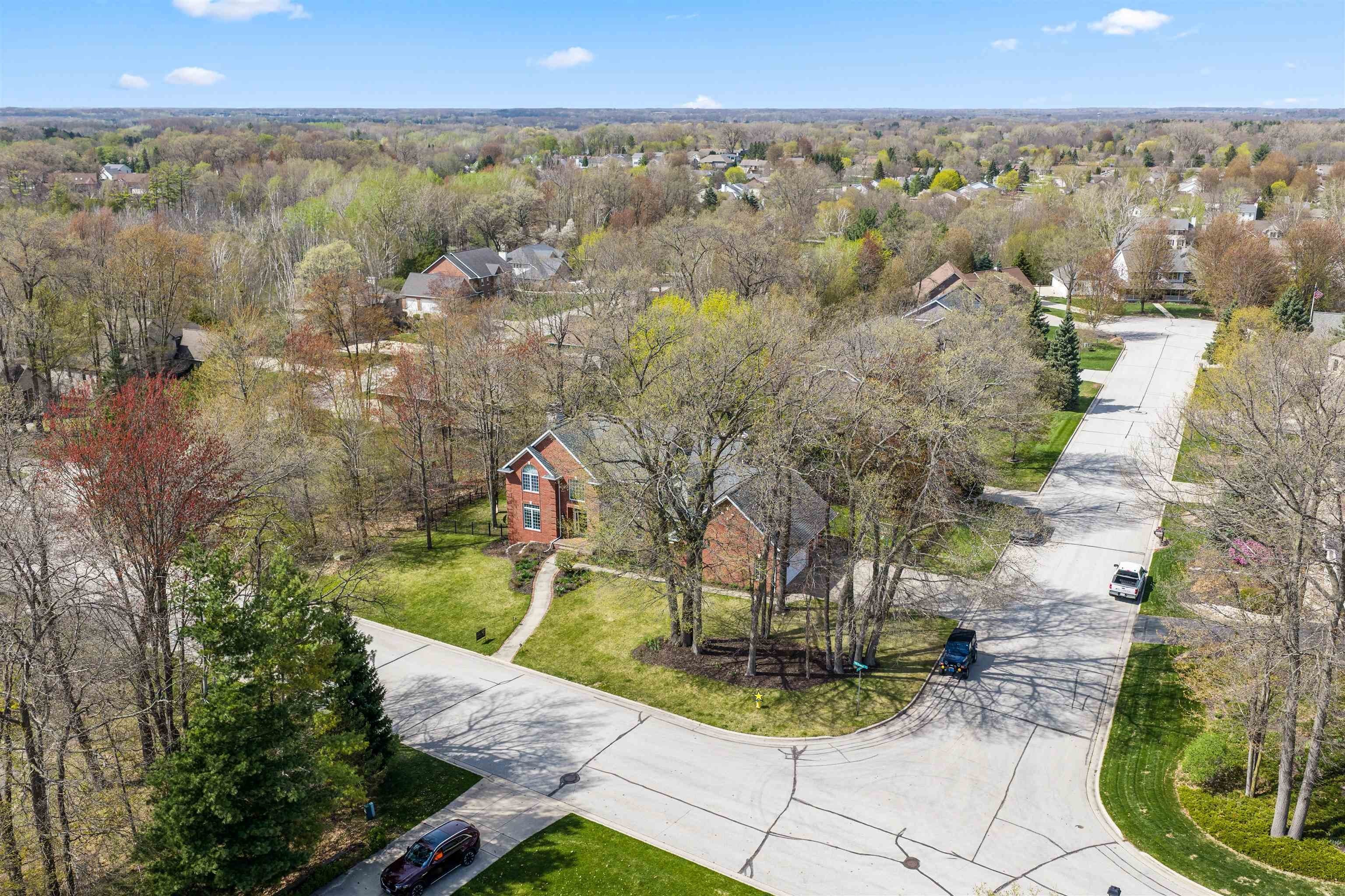 GREEN BAY, Wisconsin, 54313, United States, 4 Bedrooms Bedrooms, ,5 BathroomsBathrooms,Residential,For Sale,2048665