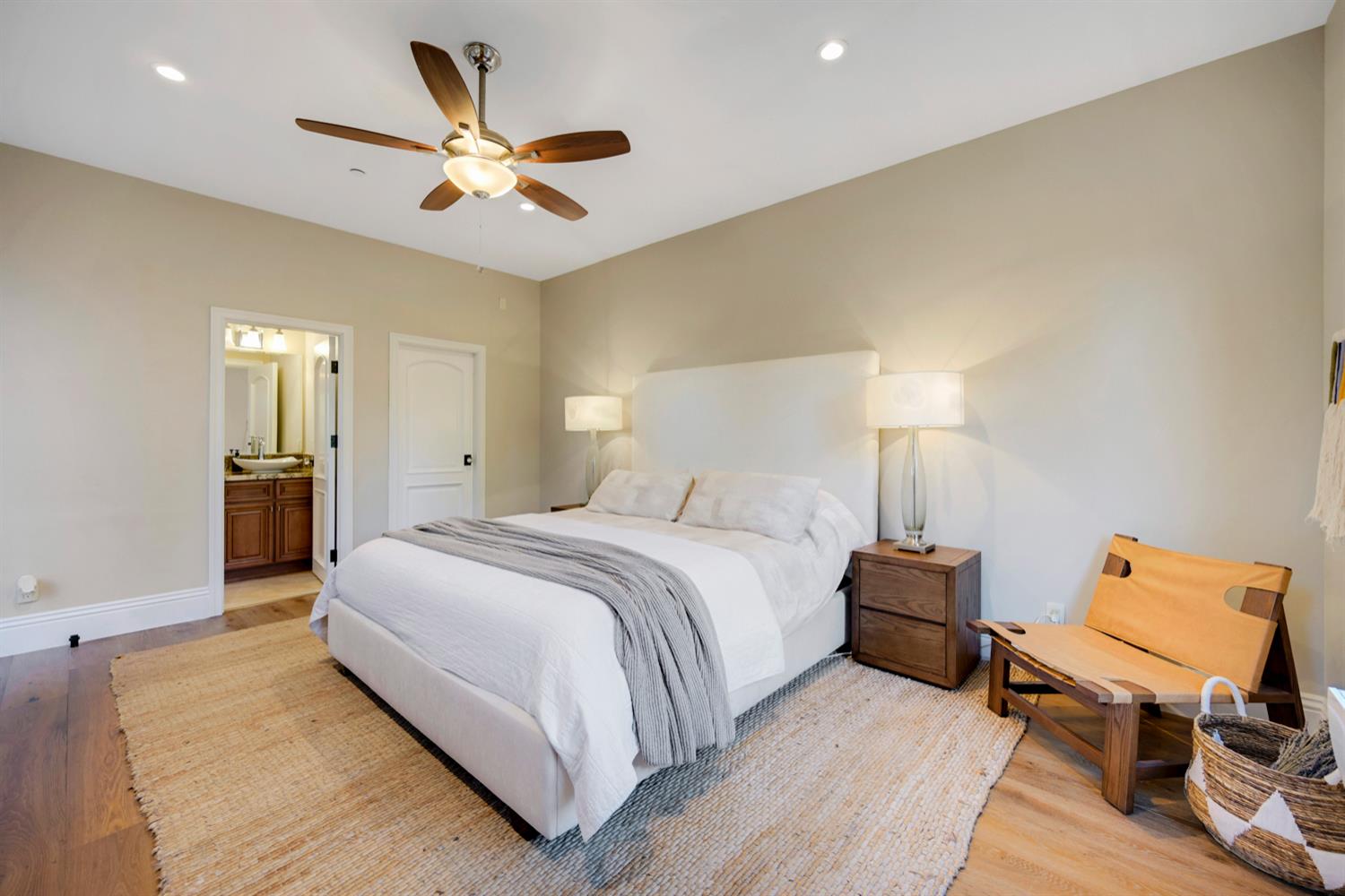 Loomis, California, 95650, United States, 6 Bedrooms Bedrooms, ,6 BathroomsBathrooms,Residential,For Sale,1908935