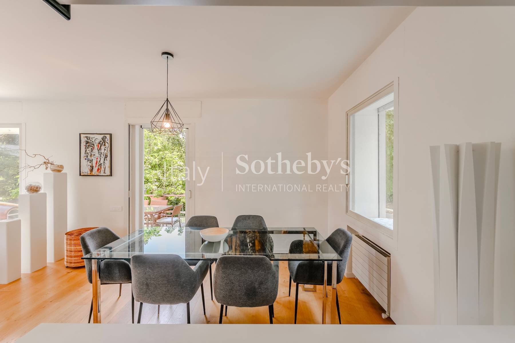  Exclusive Villa with Garden on Turin