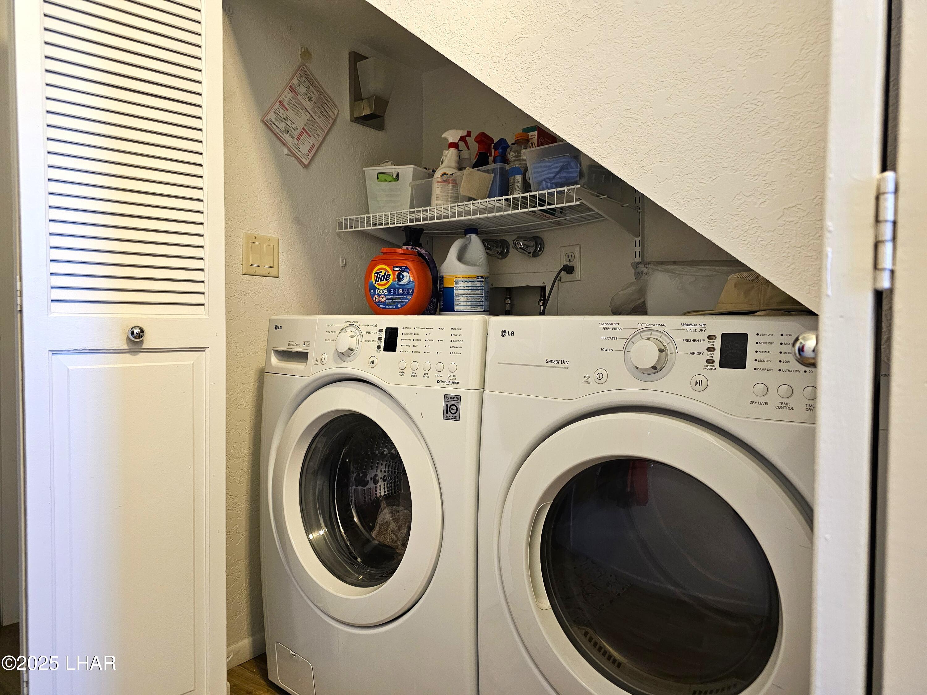 Lake Havasu City, Arizona, 86403, United States, 2 Bedrooms Bedrooms, ,3 BathroomsBathrooms,Residential,For Sale,2001999