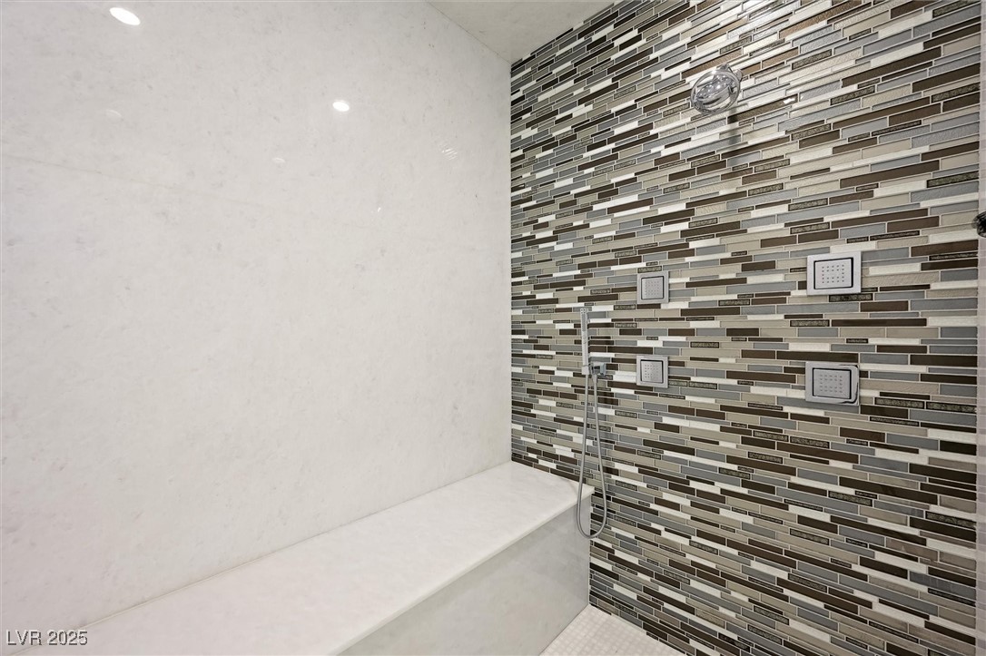 Las Vegas, Nevada, 89135, United States, 3 Bedrooms Bedrooms, ,4 BathroomsBathrooms,Residential,For Sale,1993363