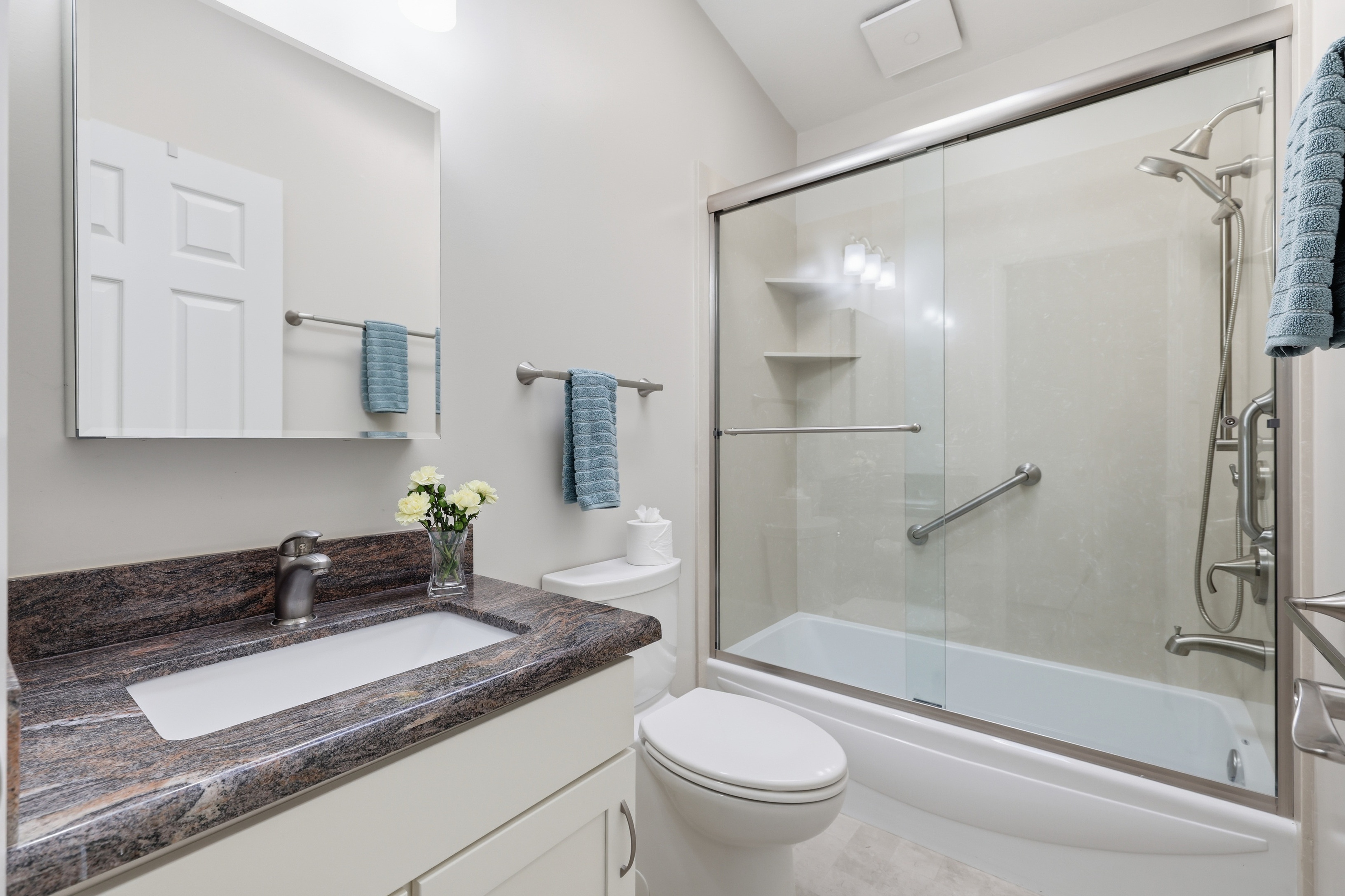  6909 Grand Tree Lane, Citrus Heights, CA 95621 - 物件實景