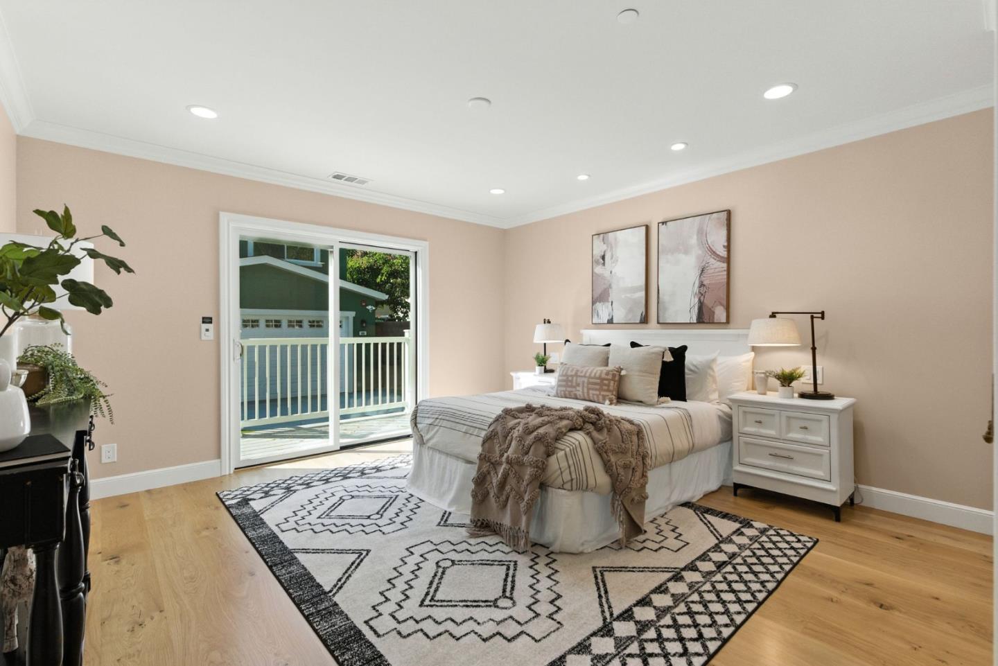 San Mateo, California, 94402, United States, 5 Bedrooms Bedrooms, ,4 BathroomsBathrooms,Residential,For Sale,1941732
