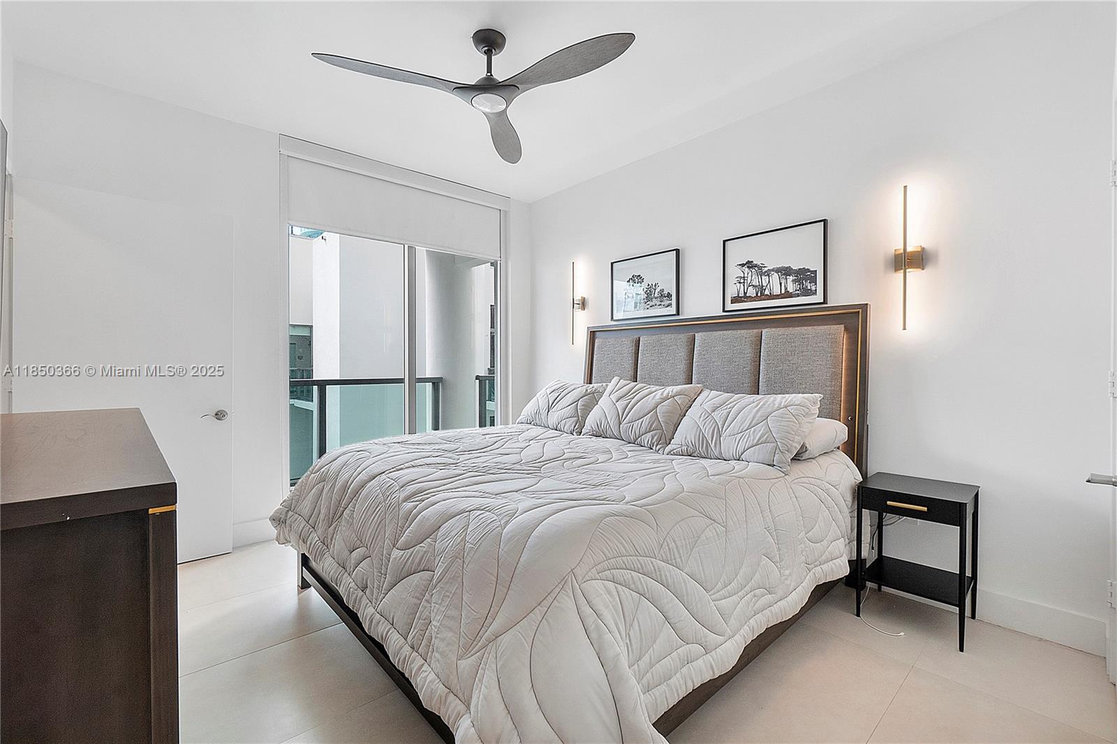 Miami Beach, Florida, 33140, United States, 1 Bedroom Bedrooms, ,1 BathroomBathrooms,Residential,For Sale,1906167