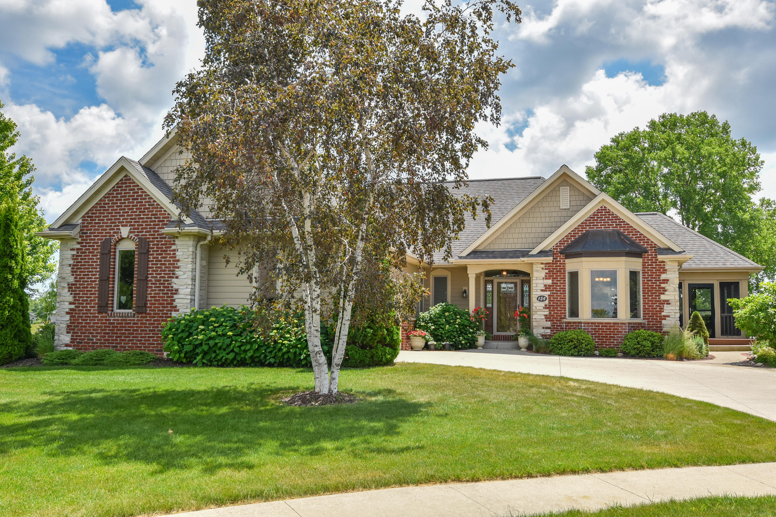 Cedar Grove, Wisconsin, 53013, United States, 3 Bedrooms Bedrooms, ,3 BathroomsBathrooms,Residential,For Sale,1967811