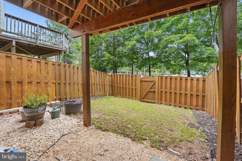 Ashburn, Virginia, 20147, United States, 3 Bedrooms Bedrooms, ,4 BathroomsBathrooms,Residential,For Sale,1850747